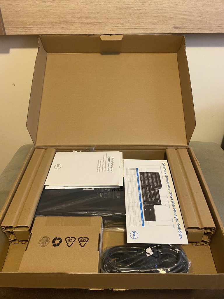 Switch Dell X1026/P 24 10/100/1000 + 2SFP